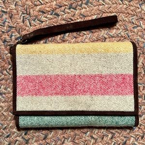 Pendleton Glacier Stripe Trifold Smartphone Wallet